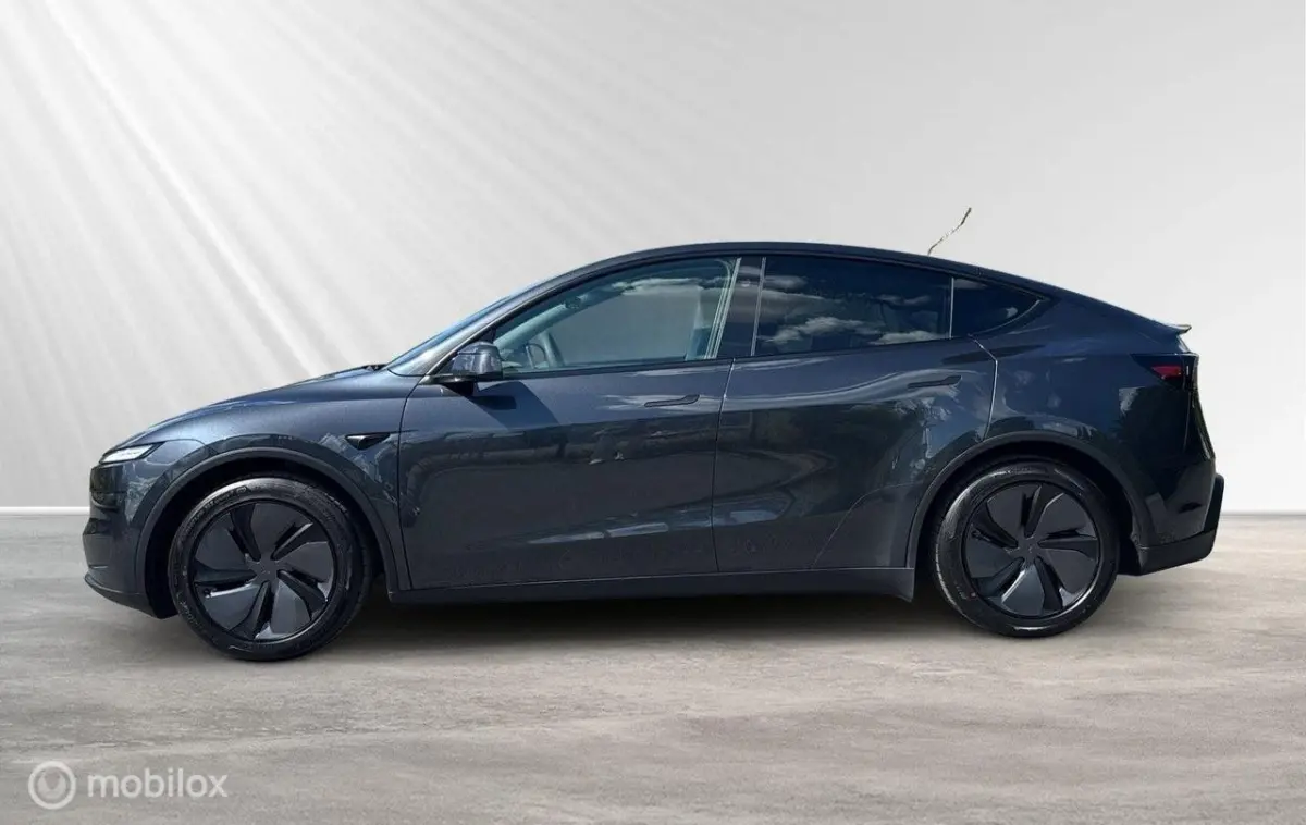 Premium Long Range AWD 75 kWh, trekh, winterb