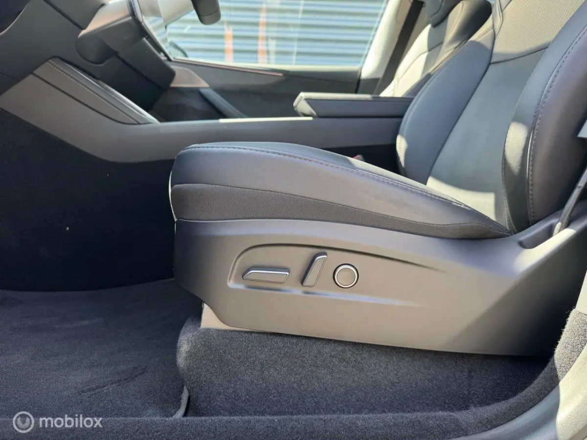 Premium Long Range AWD 75 kWh, trekh, winterb