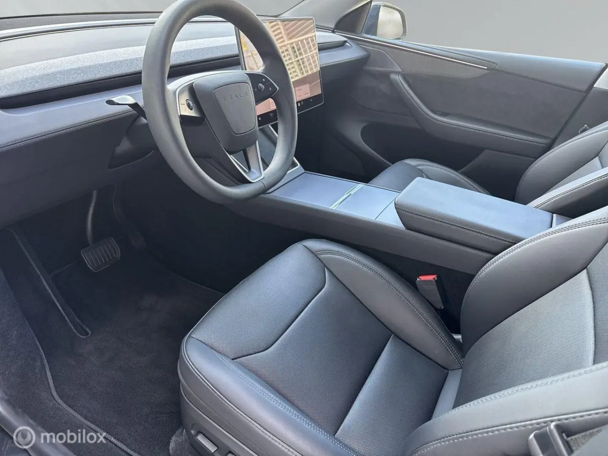 Premium Long Range AWD 75 kWh, trekh, winterb