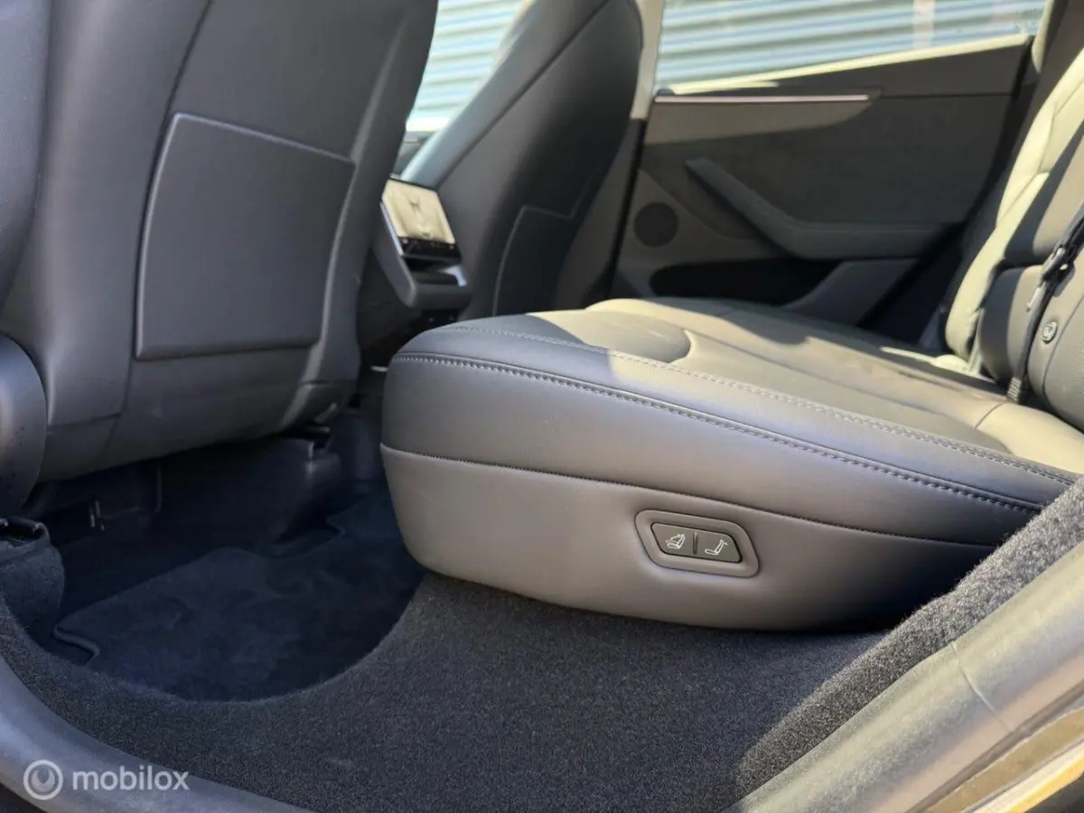 Premium Long Range AWD 75 kWh, trekh, winterb