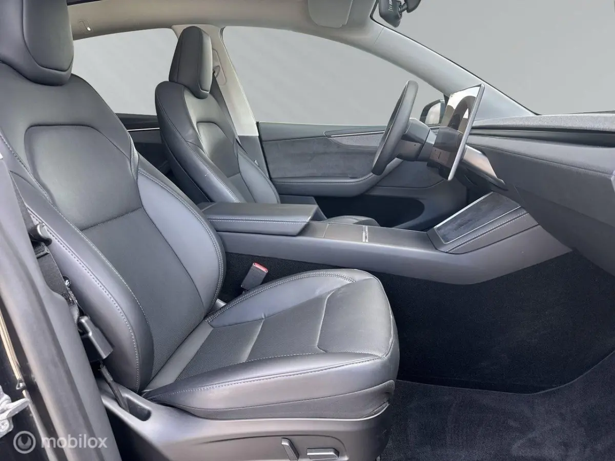 Premium Long Range AWD 75 kWh, trekh, winterb