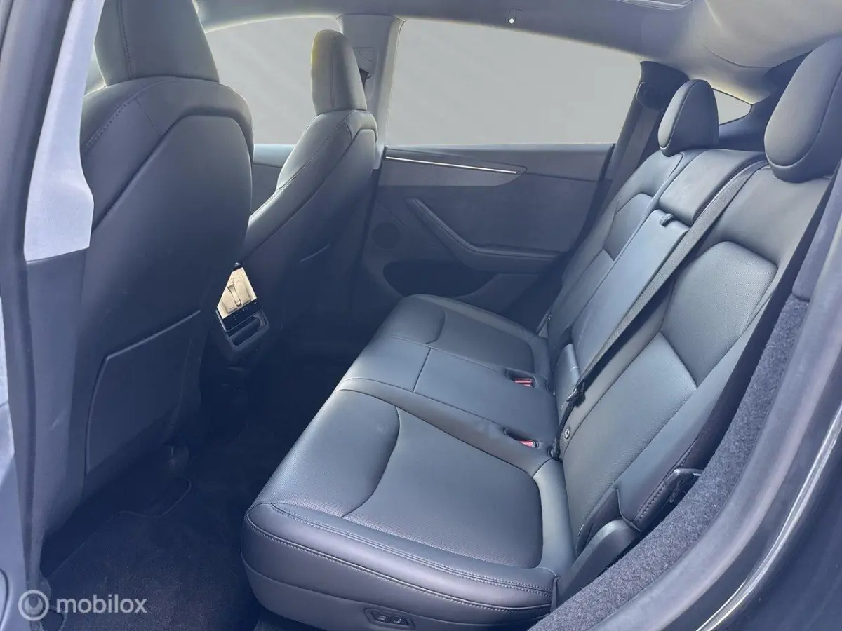 Premium Long Range AWD 75 kWh, trekh, winterb