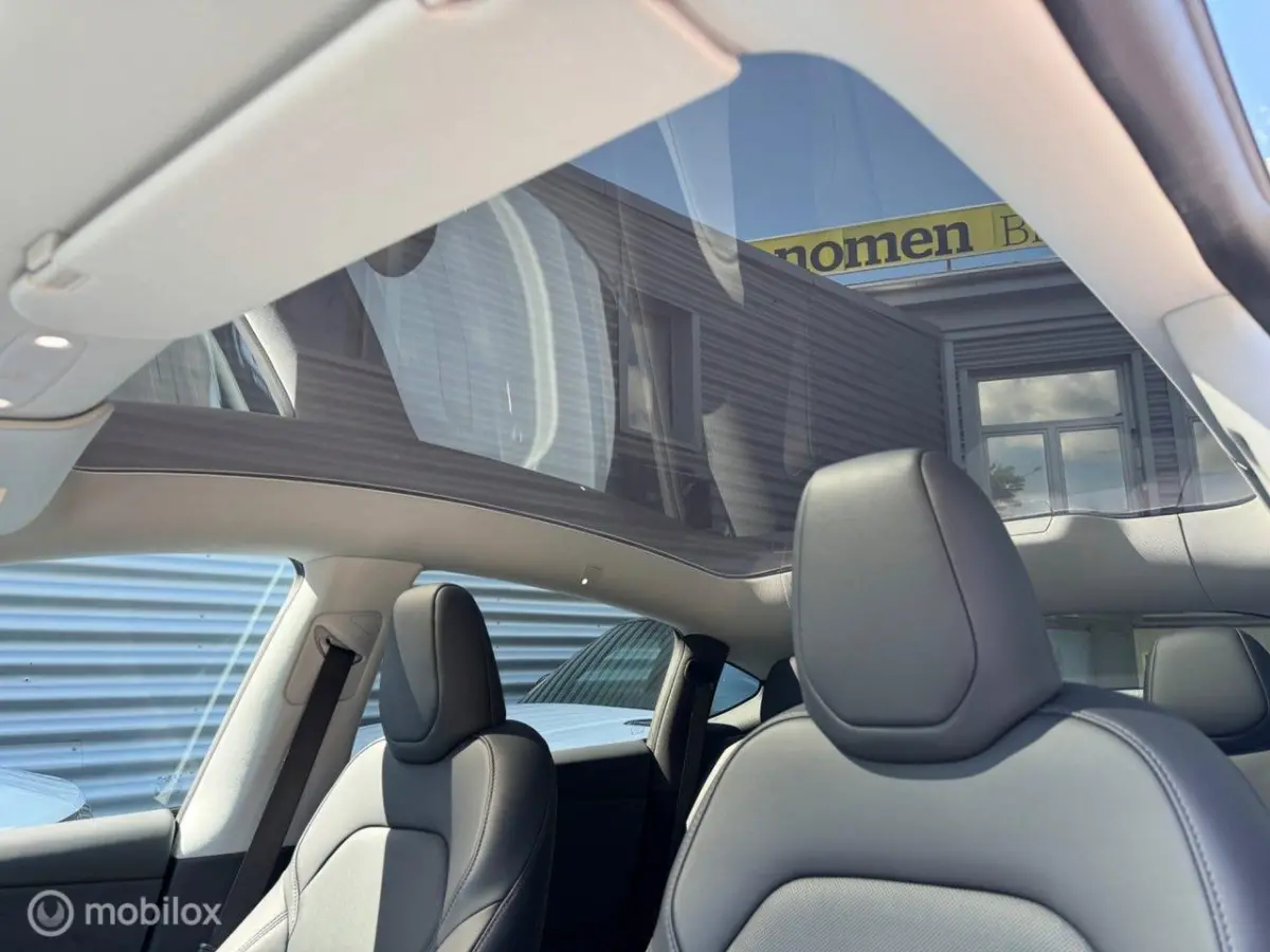 Premium Long Range AWD 75 kWh, trekh, winterb
