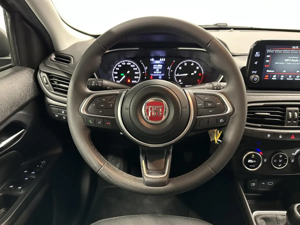 1.0 Life CRUISE CLIMA LM NAVI CARPLAY