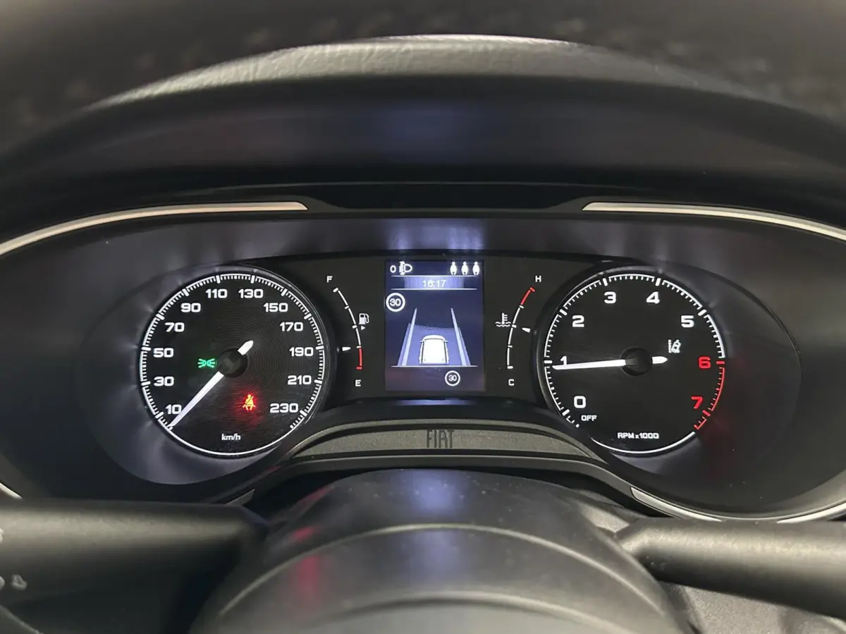 1.0 Life CRUISE CLIMA LM NAVI CARPLAY