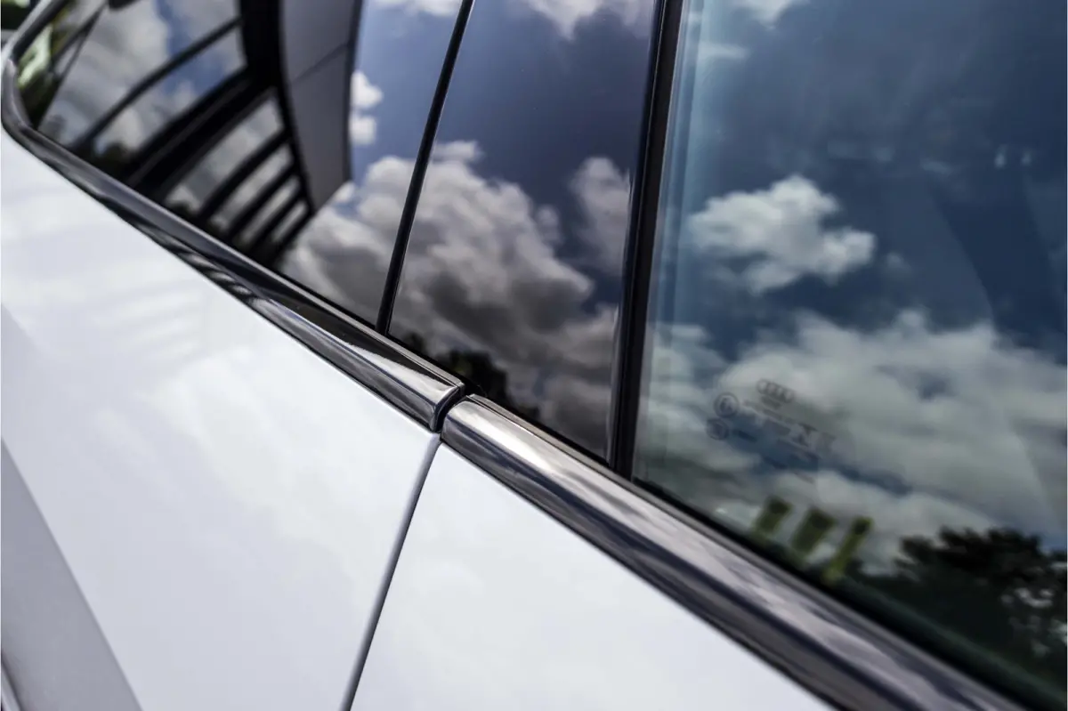50 TFSI e quattro Pro Line S | Elektrisch glazen panorama-dak |
