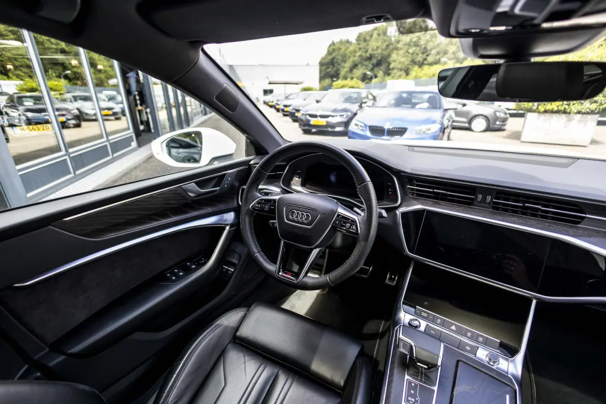 50 TFSI e quattro Pro Line S | Elektrisch glazen panorama-dak |