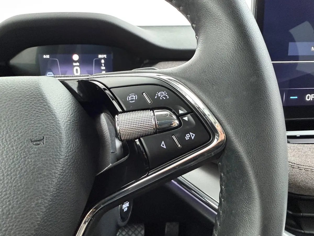 60 First Edition | SOH 92,8% | Adaptieve Cruise Control | Stoel- & Stuurverwarming |