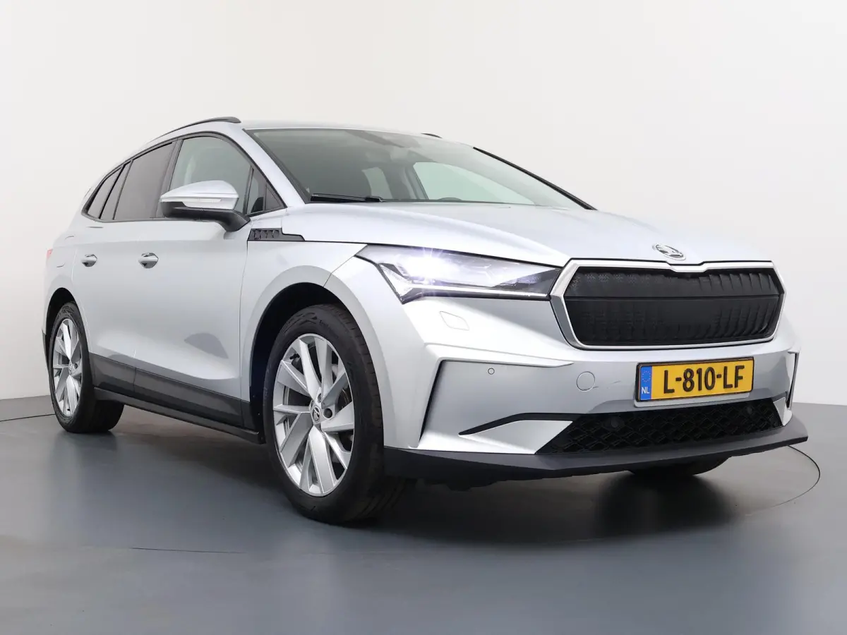 60 First Edition | SOH 92,8% | Adaptieve Cruise Control | Stoel- & Stuurverwarming |