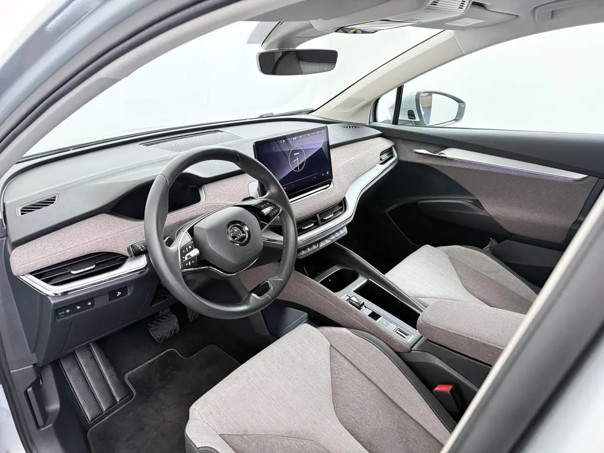 60 First Edition | SOH 92,8% | Adaptieve Cruise Control | Stoel- & Stuurverwarming |