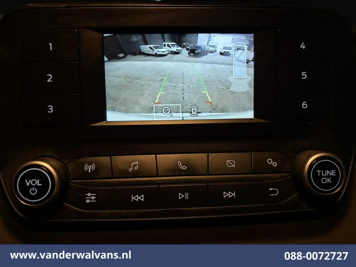 2.0 TDCI 131pk L3H2 Euro6 Airco | Camera | Cruisecontrol | Verwarmde Voorruit 270 Graden Achterdeuren, Parkeersensoren, Bijrijdersbank
