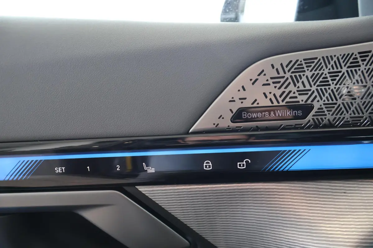 M60 xDrive | SOH 100% | Driving Assistant Professional | Bowers & Wilkins | trekhaak elektrisch uitklapbaar | M Sport Pro