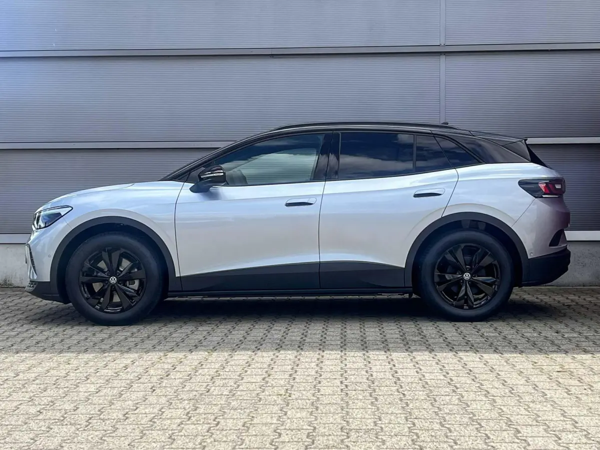 286pk Pro Limited Edition 77 kWh | App Connect | Navigatie | Stoelverwarming