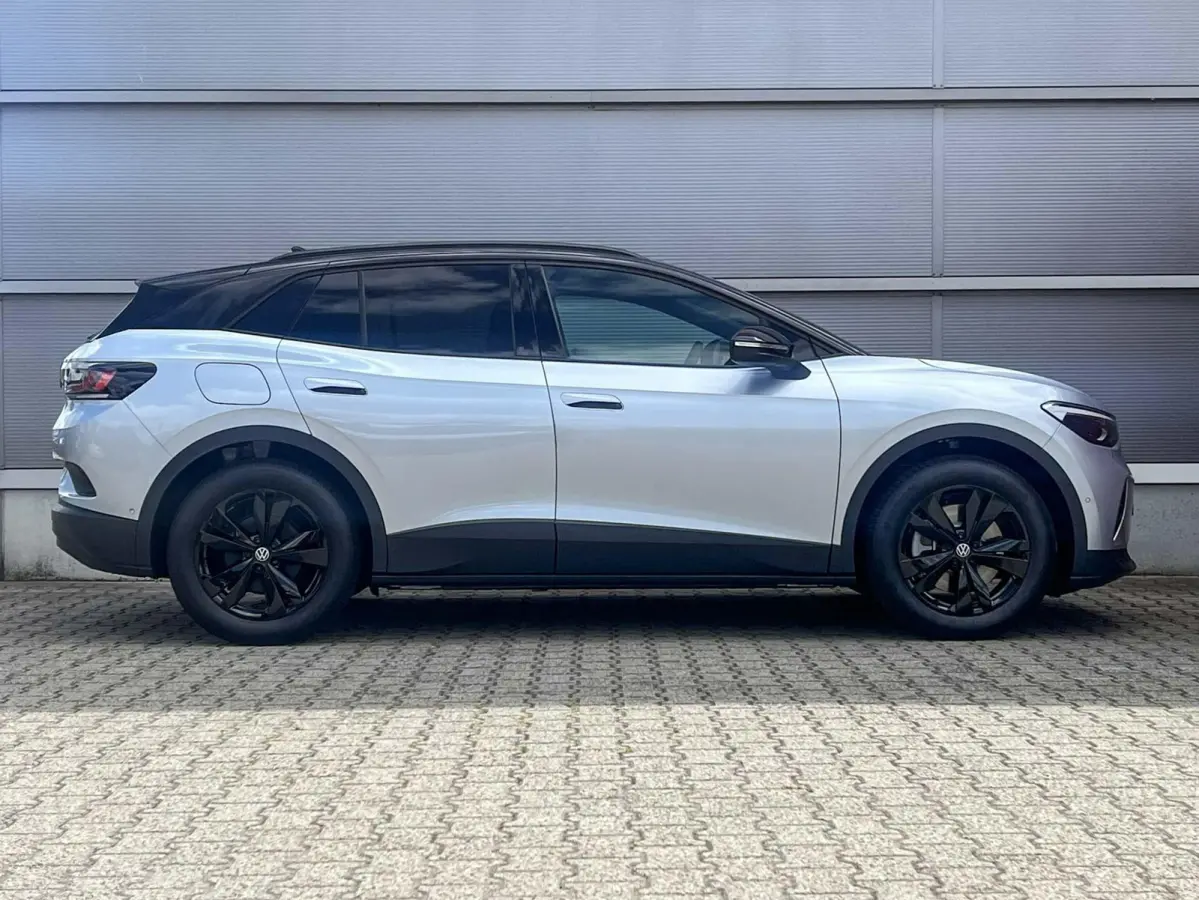 286pk Pro Limited Edition 77 kWh | App Connect | Navigatie | Stoelverwarming