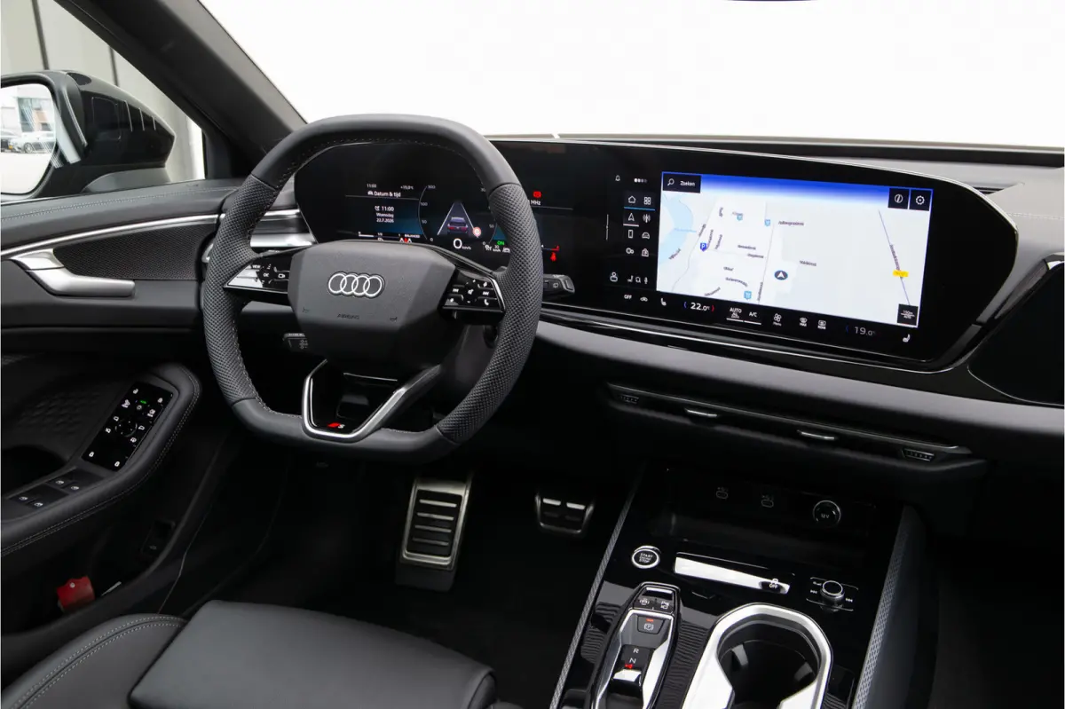 2.0 TDI quattro S edition Leder, Pano, Passenger Display, S-Line, adap. Cruise