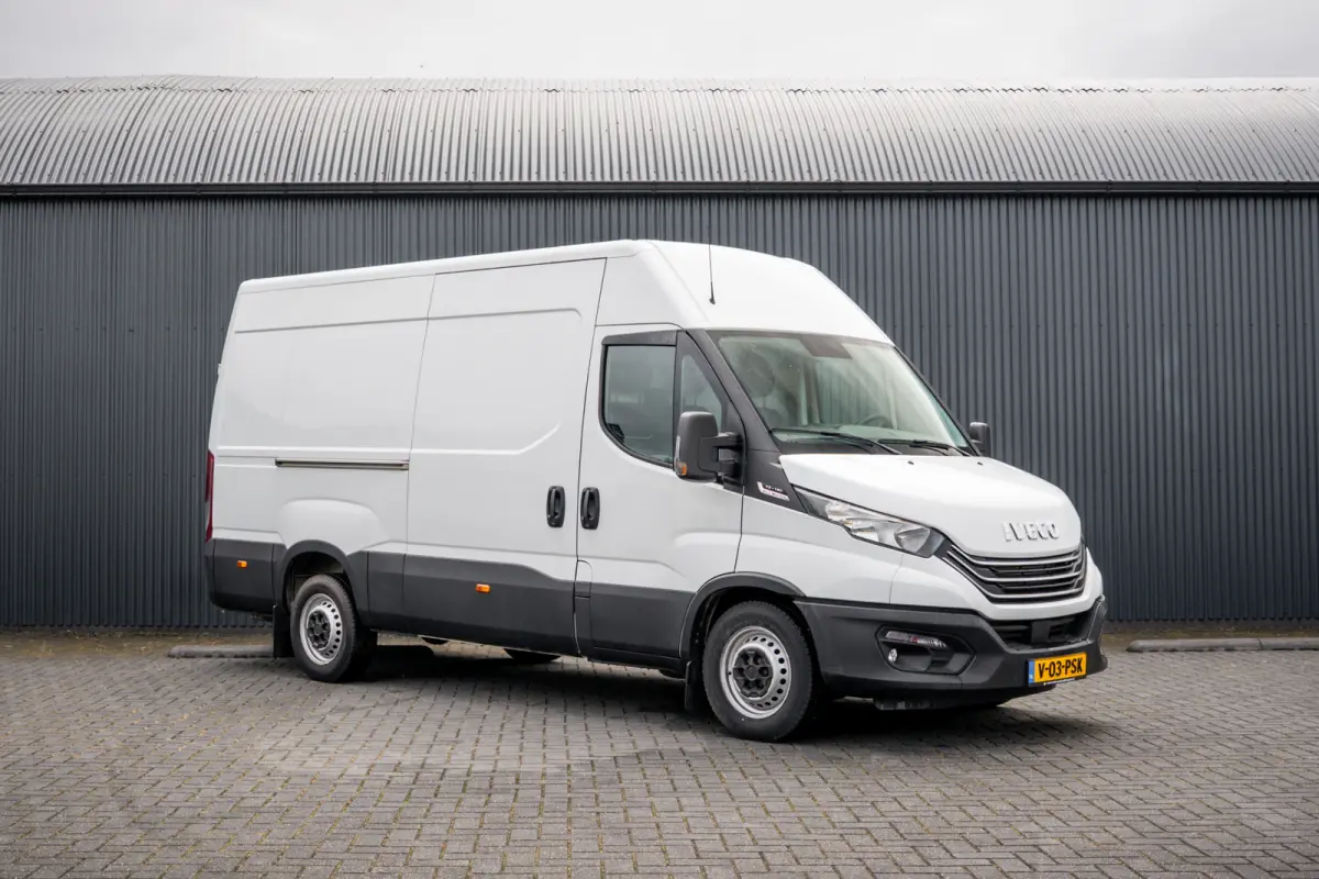 35S18 175 PK 3.0 Liter! | Automaat | 3.500 KG trekgewicht | Camera | Cruise | Airco | Trekhaak | 3-Zits