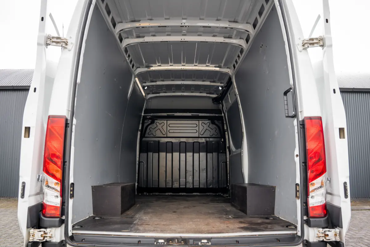 35S18 175 PK 3.0 Liter! | Automaat | 3.500 KG trekgewicht | Camera | Cruise | Airco | Trekhaak | 3-Zits