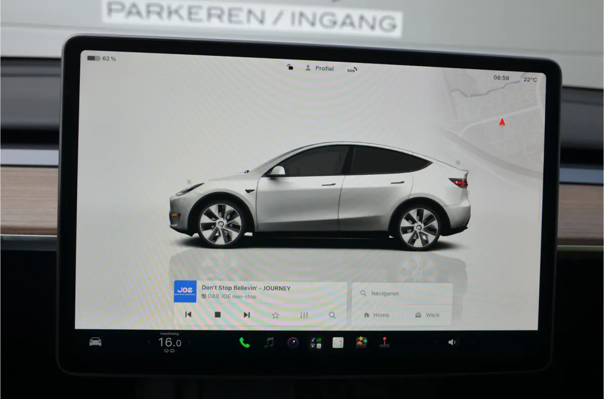RWD 58 kWh AutoPilot4.0, FSD 99,- p/mnd