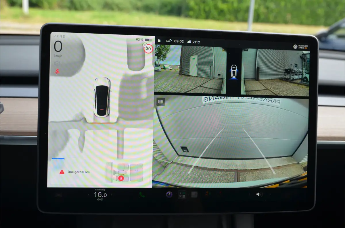 RWD 58 kWh AutoPilot4.0, FSD 99,- p/mnd