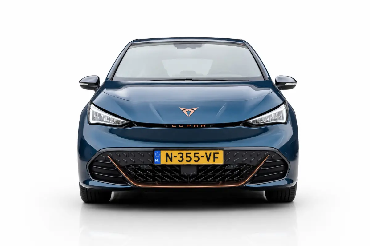 Business One 62 kWh SOH 91,6% | CAMERA | ACC | SFEERVERLICHTING | NAP | APPLE CARPLAY | ANDROID AUTO
