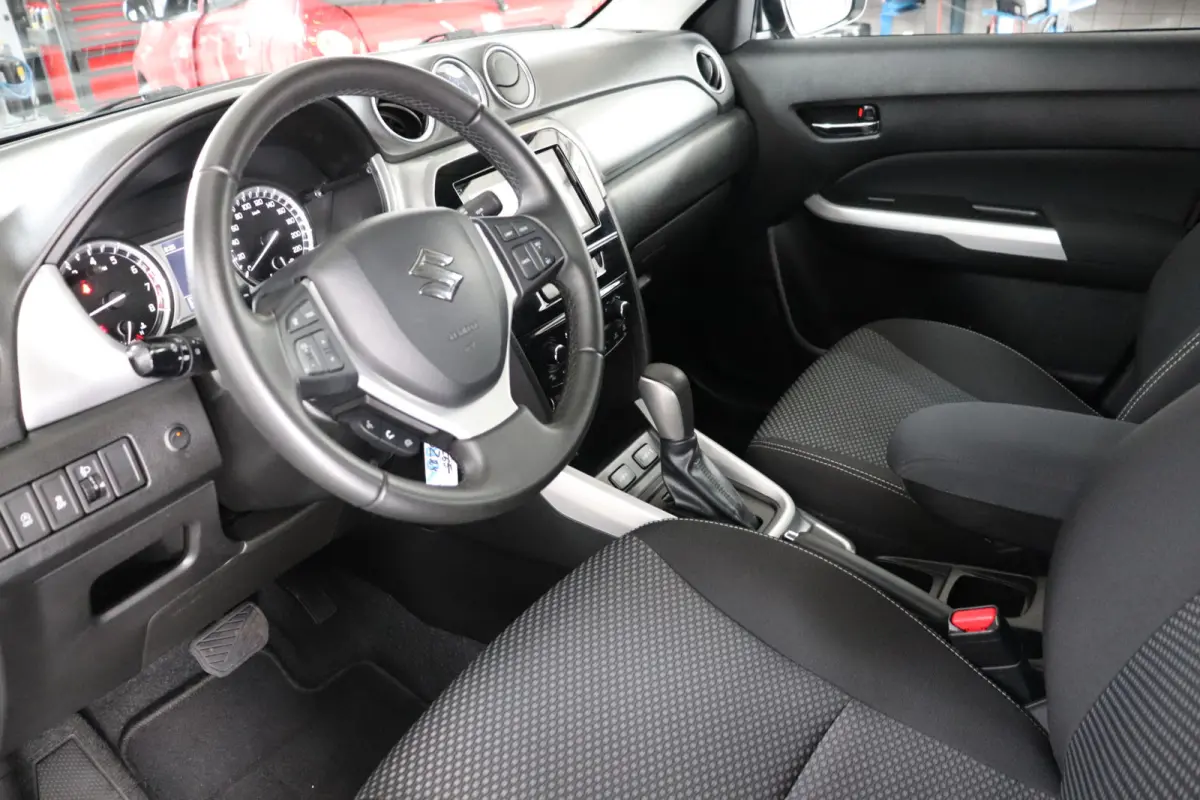 1.6 Exclusive Automaat. Eerste eigenaar, dealeronderhouden.