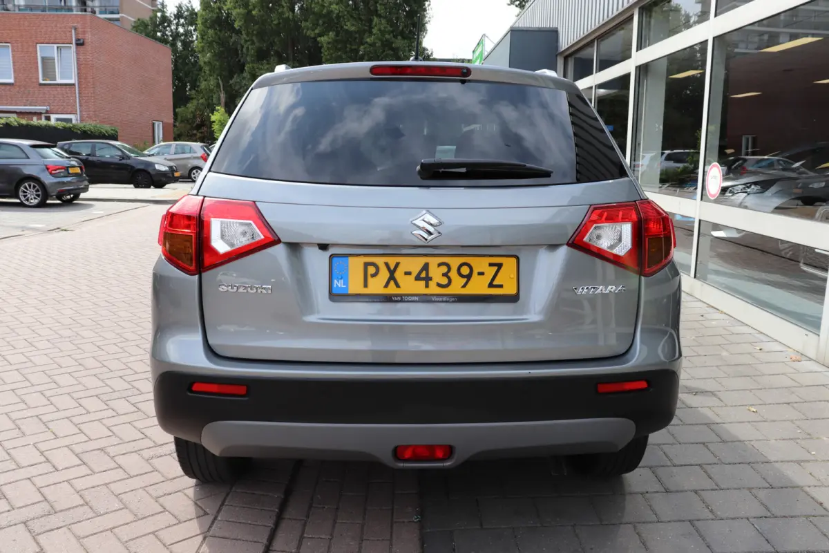1.6 Exclusive Automaat. Eerste eigenaar, dealeronderhouden.