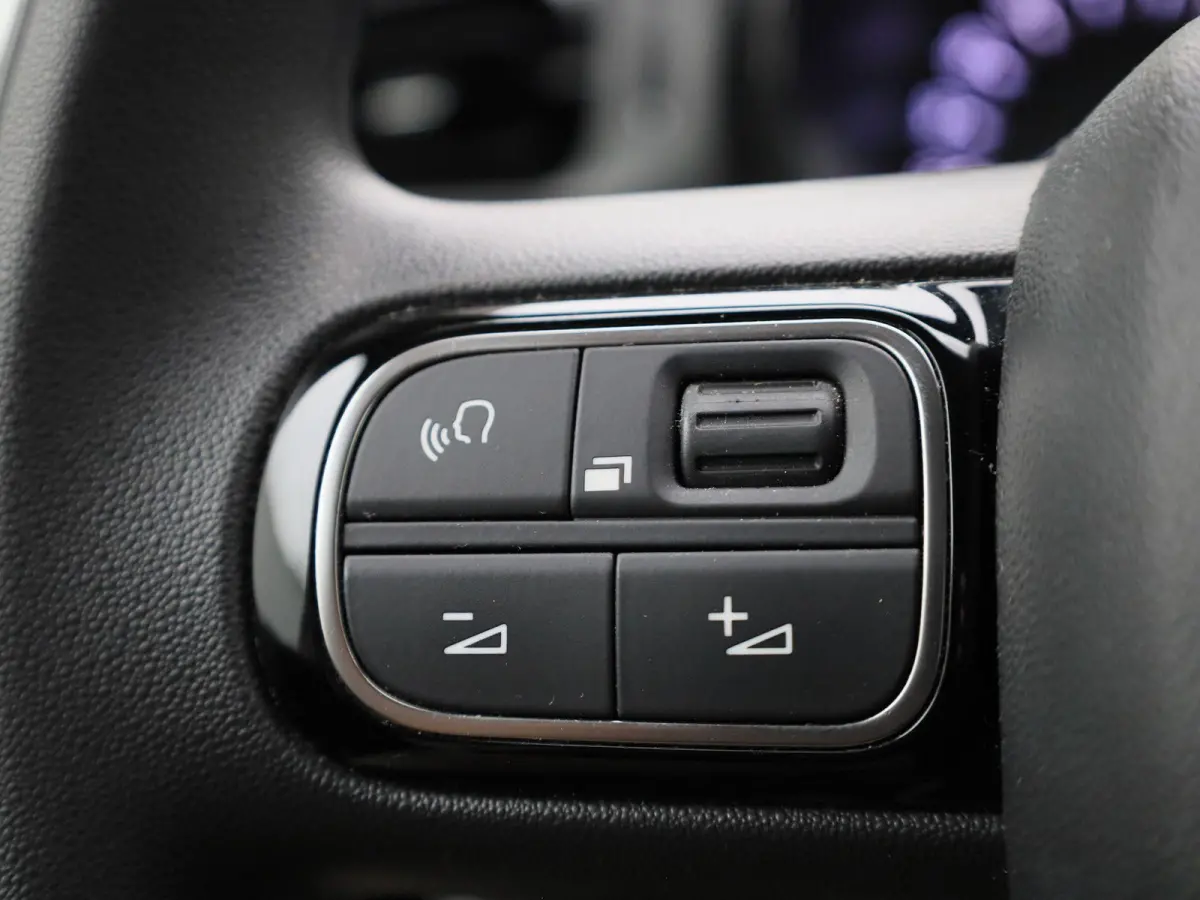 1.2 PureTech 82 S&S MAN Feel | WORDT VERWACHT | APPLE CARPLAY - ANDROID AUTO | NAVIGATIE | CLIMATE CONTROL | CRUISE CONTROL |