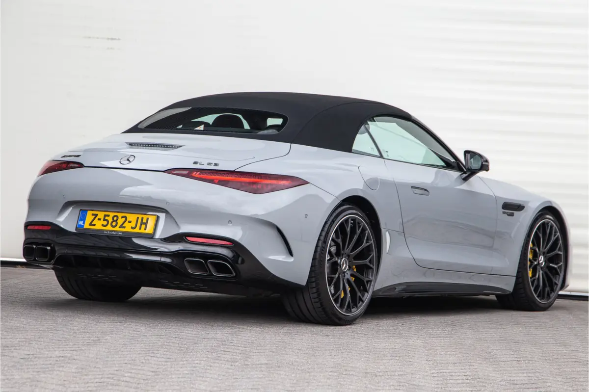 Roadster AMG 63 4MATIC+ Premium, Achterasbesturing, Burmester, MANUFAKTUR Alpin Grey 585pk 2022