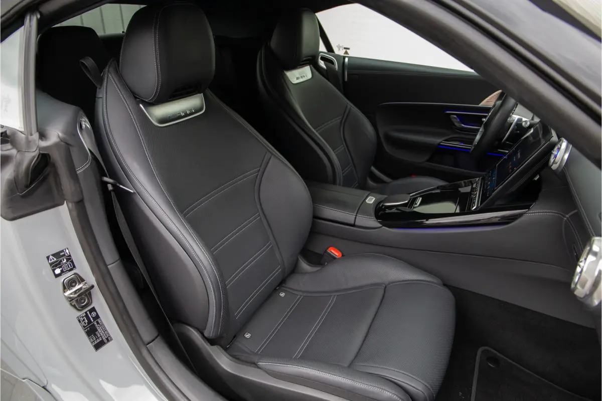 Roadster AMG 63 4MATIC+ Premium, Achterasbesturing, Burmester, MANUFAKTUR Alpin Grey 585pk 2022