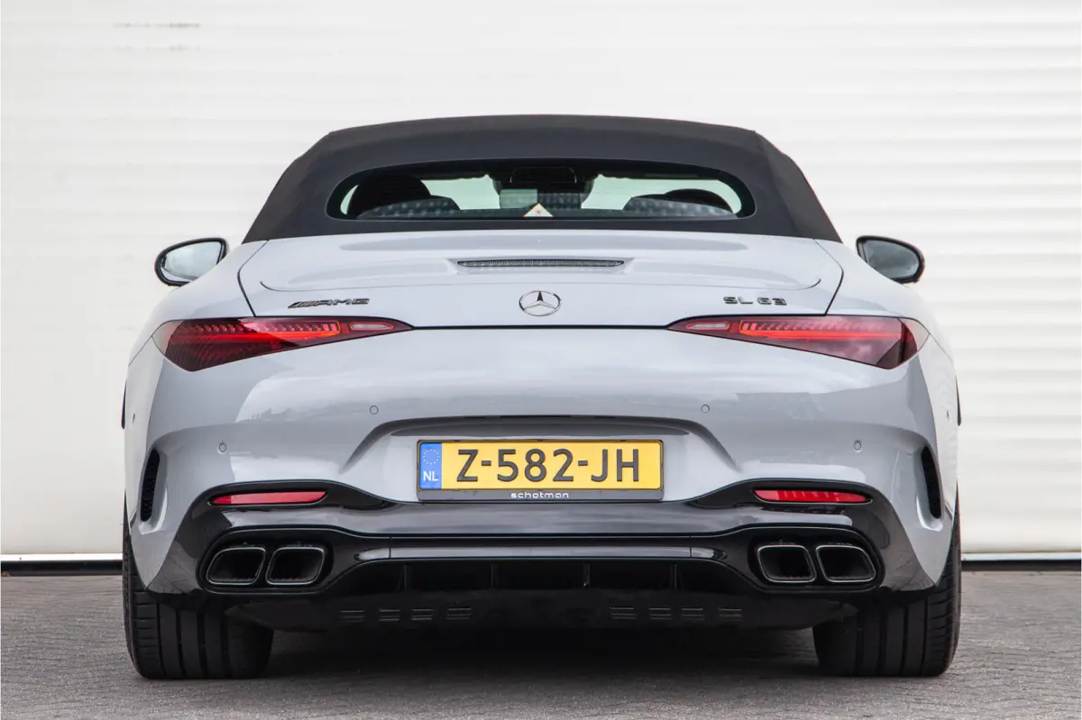 Roadster AMG 63 4MATIC+ Premium, Achterasbesturing, Burmester, MANUFAKTUR Alpin Grey 585pk 2022
