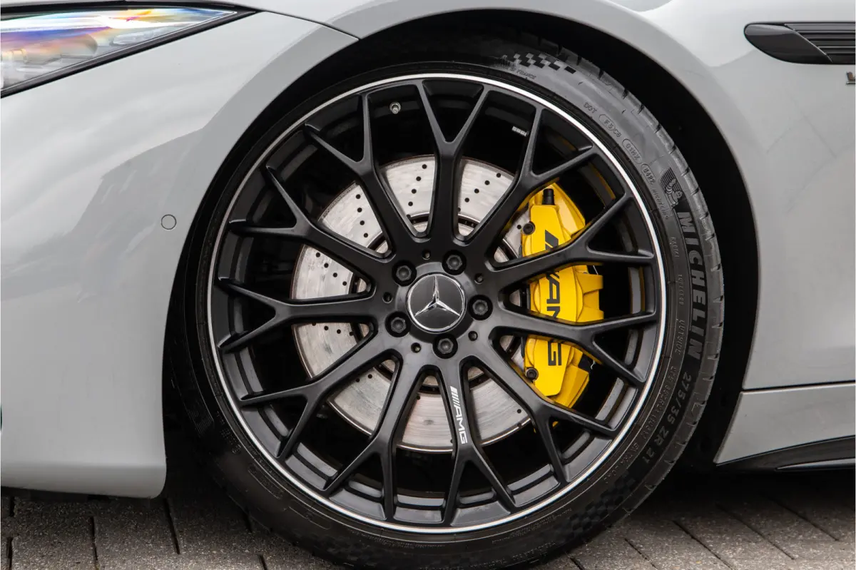 Roadster AMG 63 4MATIC+ Premium, Achterasbesturing, Burmester, MANUFAKTUR Alpin Grey 585pk 2022