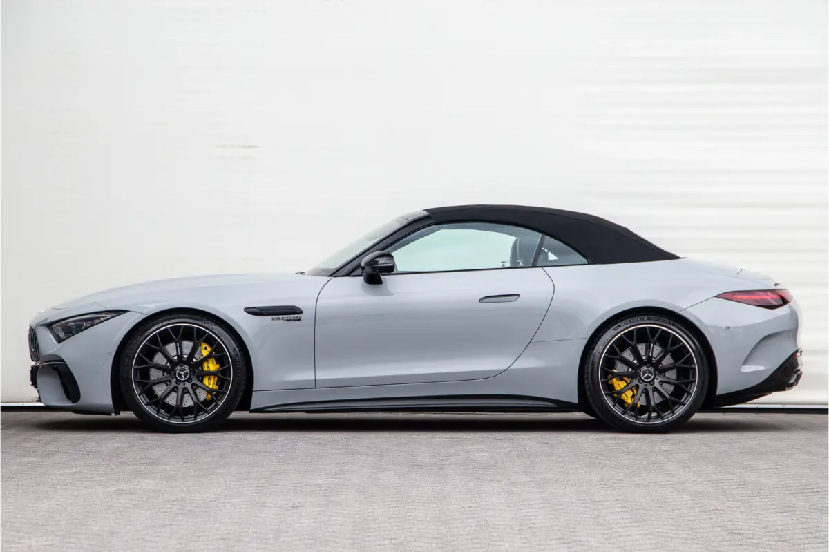 Roadster AMG 63 4MATIC+ Premium, Achterasbesturing, Burmester, MANUFAKTUR Alpin Grey 585pk 2022