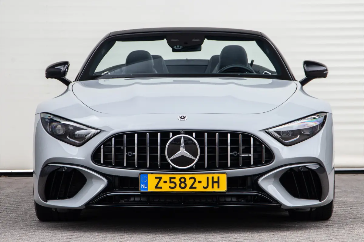 Roadster AMG 63 4MATIC+ Premium, Achterasbesturing, Burmester, MANUFAKTUR Alpin Grey 585pk 2022