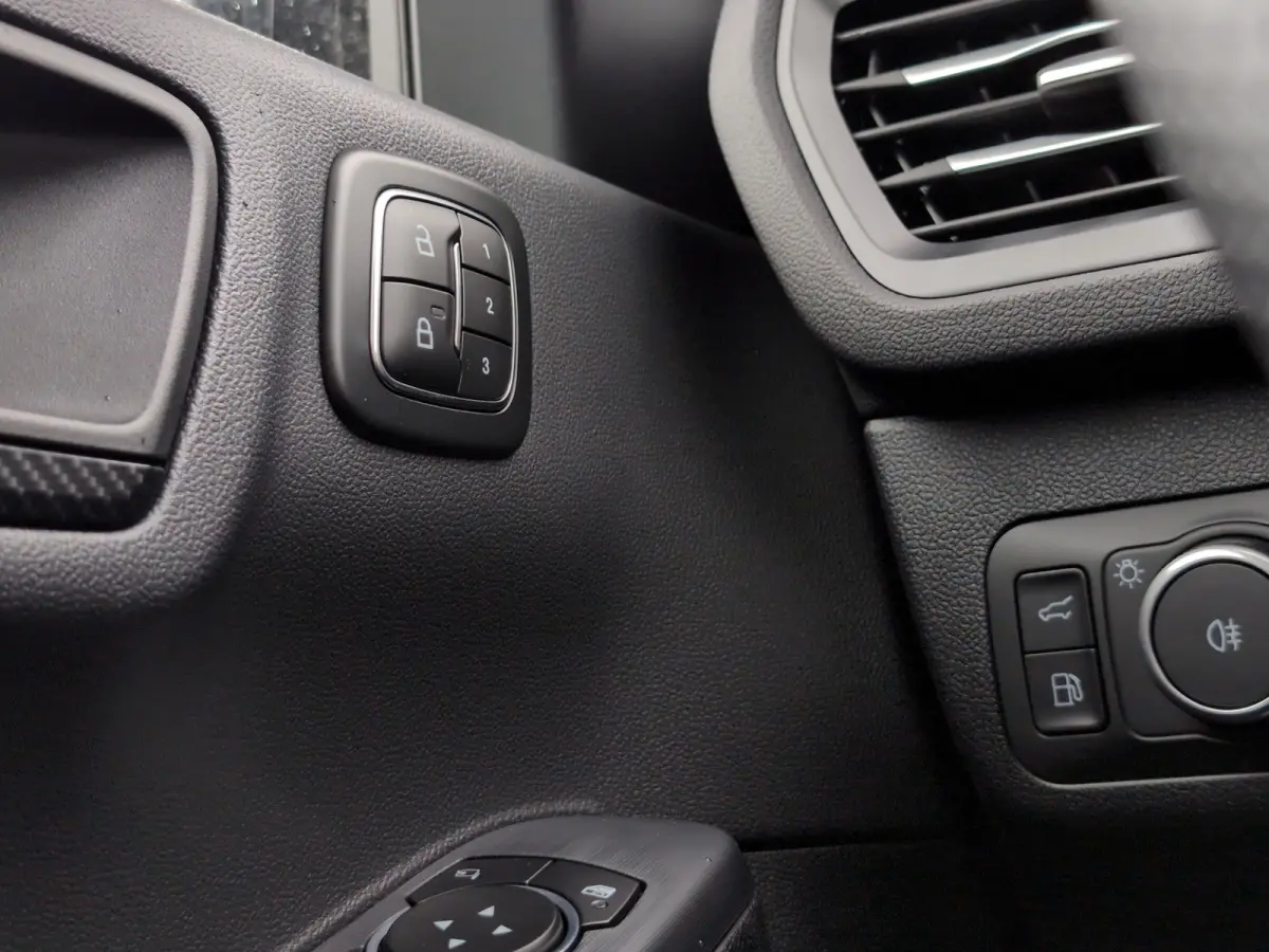 Plug-In Hybrid ST-Line X | Black pack | PANO | TREKHAAK | PREMIUM AUDIO | WINTER PAKKET | MATRIX LED | Adaptieve Cruisecontrolsysteem met Stop&Go-functie | Agate Black Metallic | BLACK PACKA