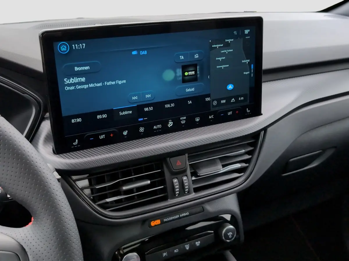 Plug-In Hybrid ST-Line X | Black pack | PANO | TREKHAAK | PREMIUM AUDIO | WINTER PAKKET | MATRIX LED | Adaptieve Cruisecontrolsysteem met Stop&Go-functie | Agate Black Metallic | BLACK PACKA