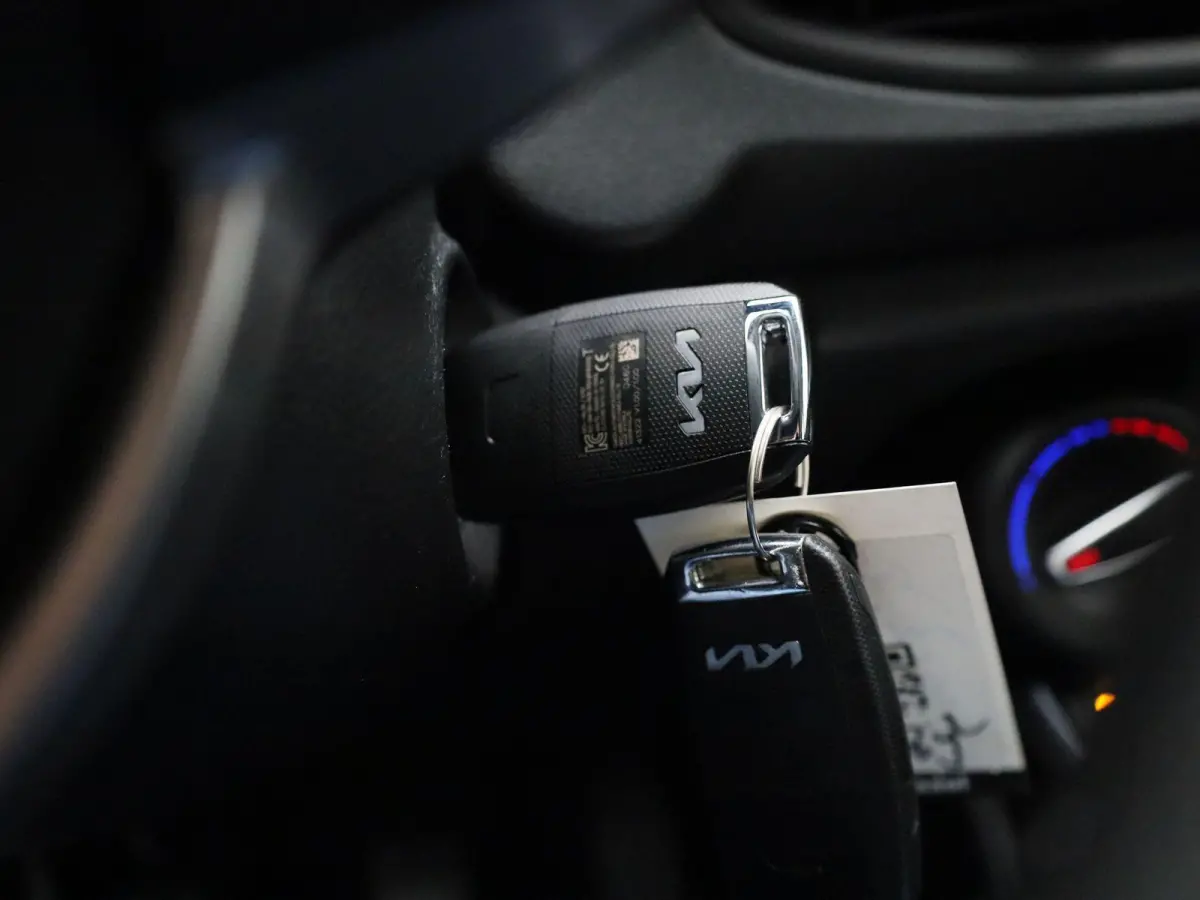1.0 DPi ComfortLine | APPLE CARPLAY | AIRCO | BLUETOOTH | CRUISE CONTROL | MULTIFUNCTIONEEL STUURWIEL | 5-DEURS |