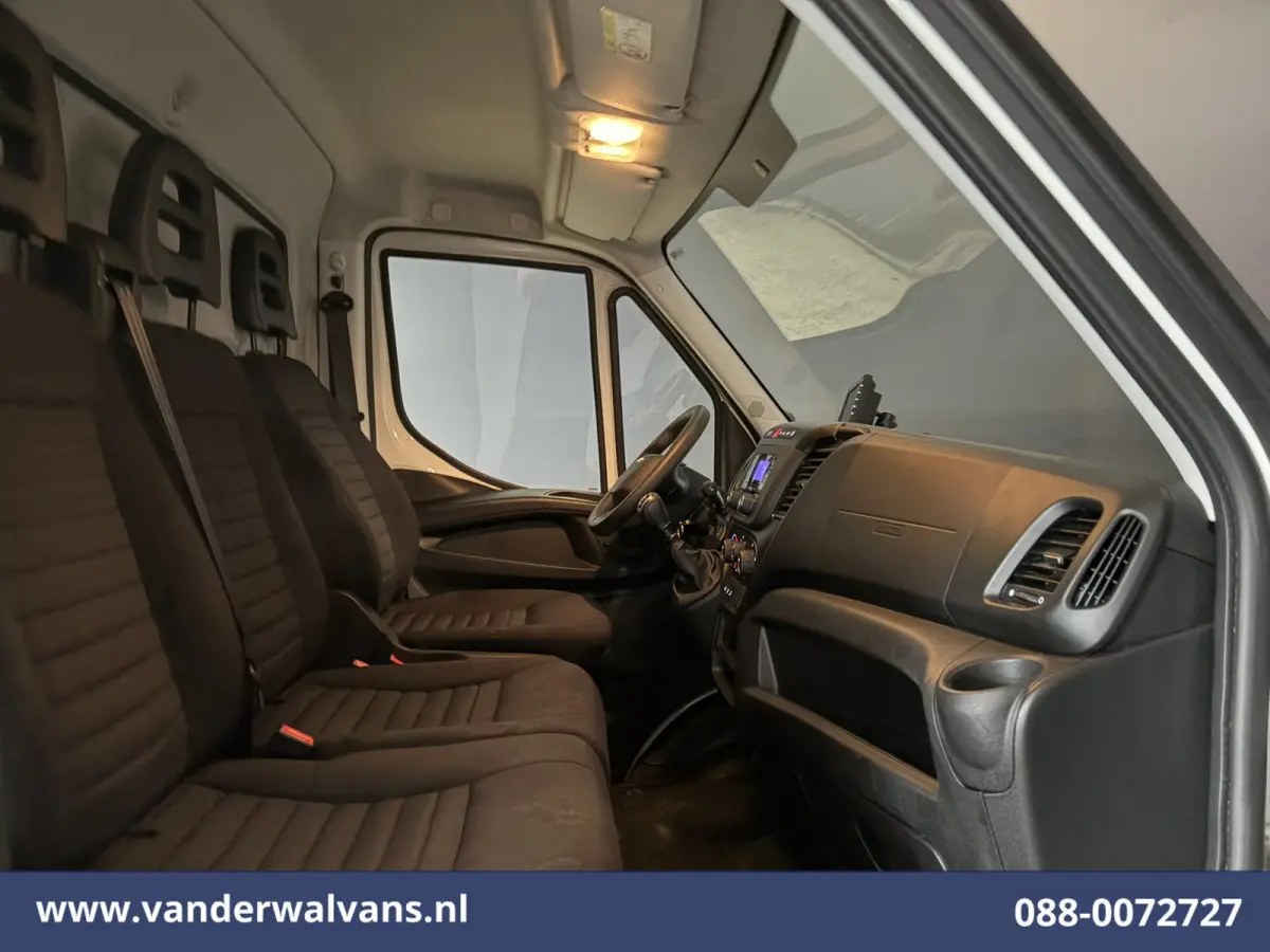 35C16H 157pk Bakwagen Laadklep Euro6 Airco | Camera | Bijrijdersbank