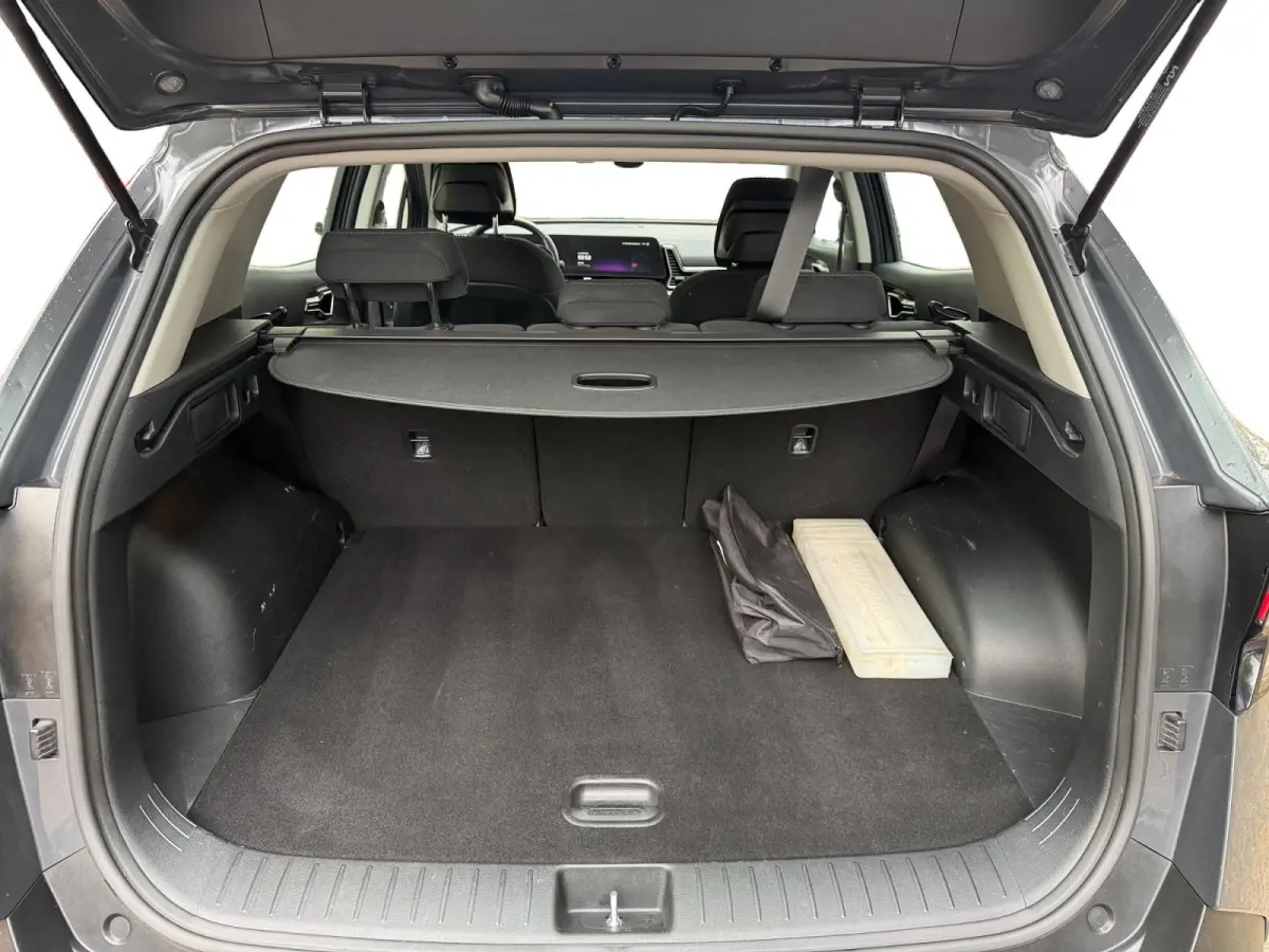 1.6 T-GDi MHEV DynamicLine | Navigatie | Climate control | Parkeer camera achter | LM-Velgen