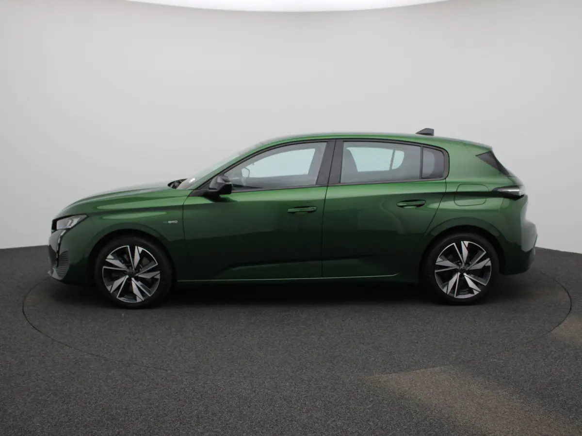 1.6 Plug-in Hybrid 180 Active Pack Business | NAVIGATIE | APPLE CARPLAY - ANDROID AUTO | CLIMATE CONTROL | CRUISE CONTROL | PARKEENSENSOREN ACHTER | LICHTMETALEN VELGEN | LED VERLICHTING | D