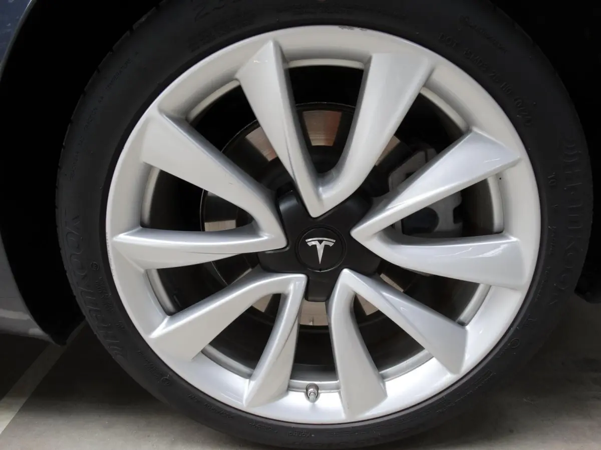 Standard RWD Plus 60 kWh Trekhaak / SOH 92.3%