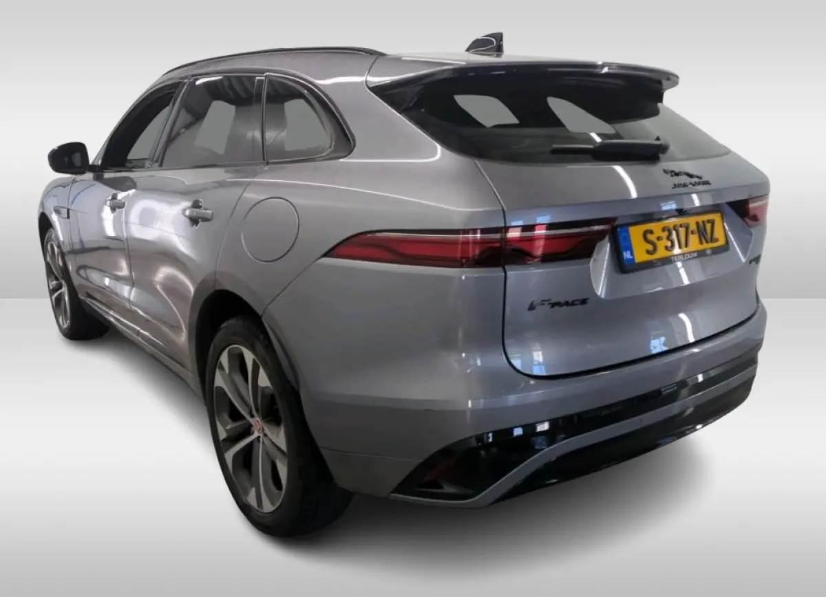2.0 P400e PHEV AWD. R-Dynamic HSE / Panoramadak / Leder-luxe / Pdc.+Camera / Navigatie / Hot-Cold Climate Pack / Surround Sound system / Apk 03-2027