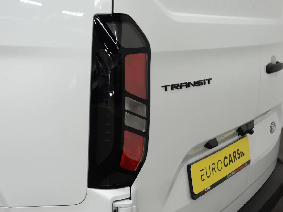 300 2.0 TDCI L2H1 Trend Nieuw Model Automaat Airco Cruise Navi PDC Camera Carplay
