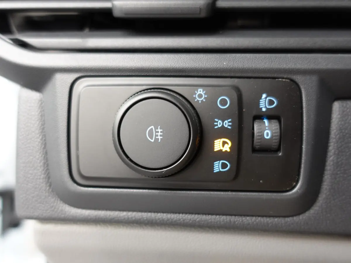 300 2.0 TDCI L2H1 Trend Nieuw Model Automaat Airco Cruise Navi PDC Camera Carplay