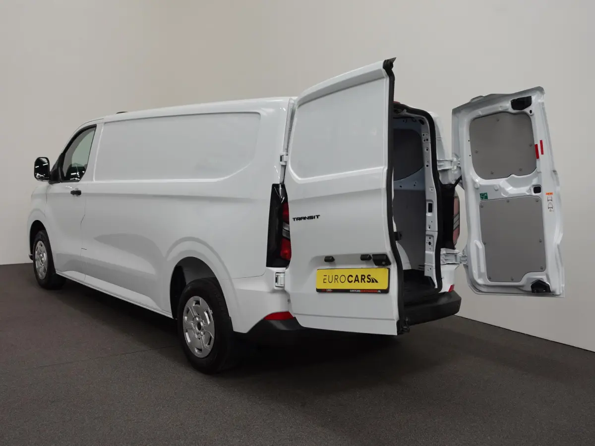300 2.0 TDCI L2H1 Trend Nieuw Model Automaat Airco Cruise Navi PDC Camera Carplay