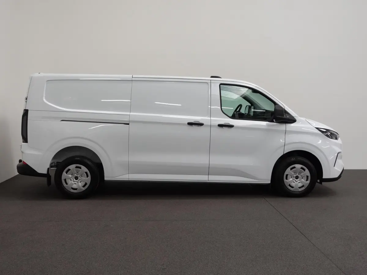 300 2.0 TDCI L2H1 Trend Nieuw Model Automaat Airco Cruise Navi PDC Camera Carplay