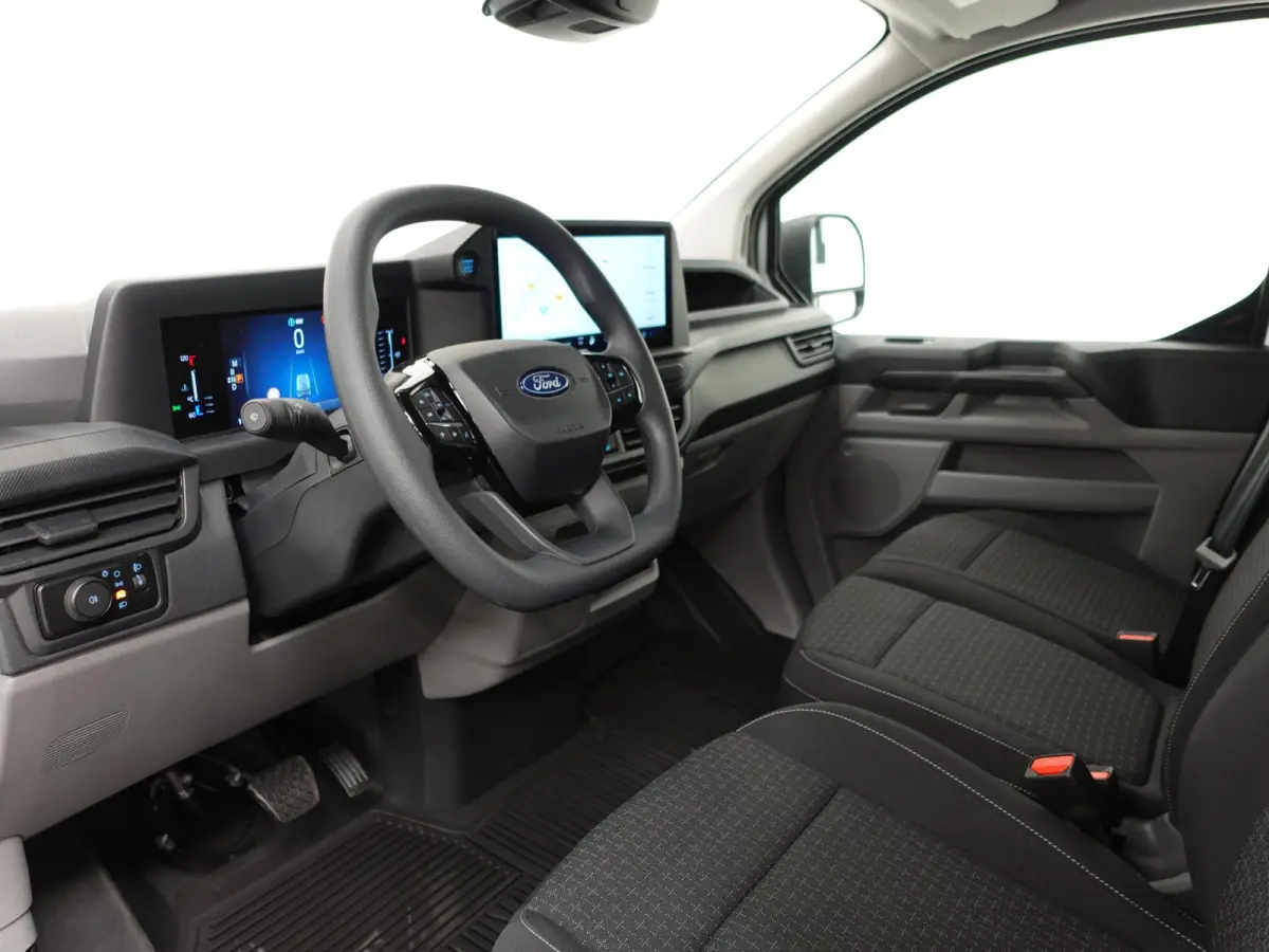 300 2.0 TDCI L2H1 Trend Nieuw Model Automaat Airco Cruise Navi PDC Camera Carplay