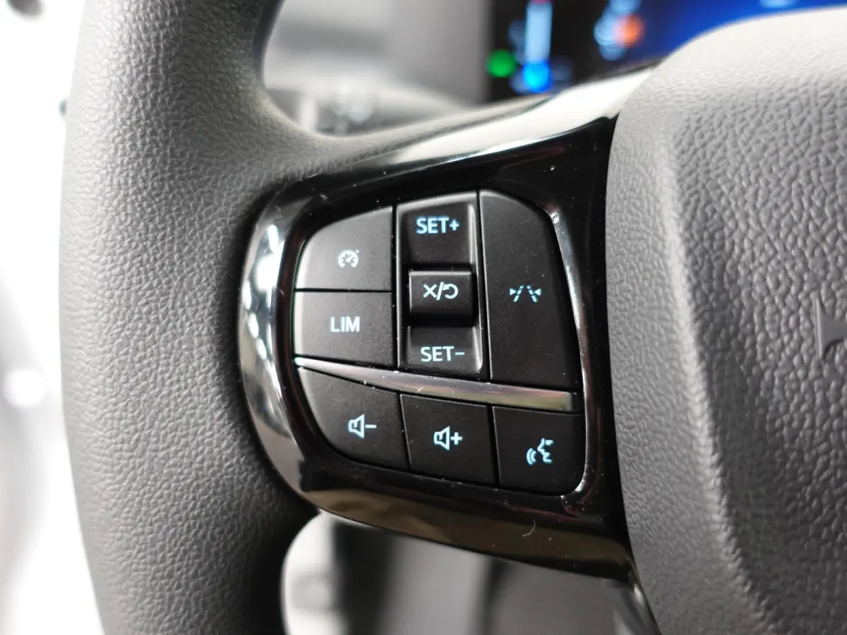 300 2.0 TDCI L2H1 Trend Nieuw Model Automaat Airco Cruise Navi PDC Camera Carplay