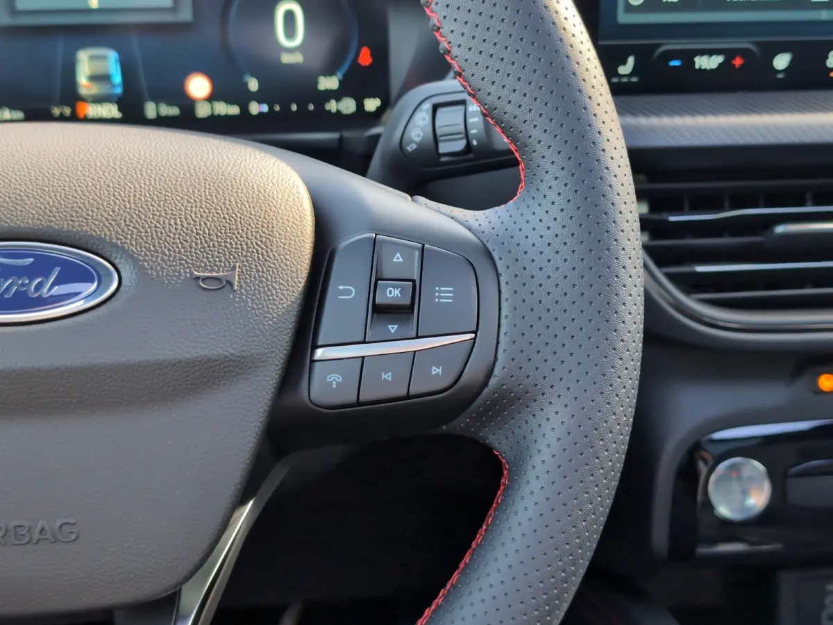 Plug-In Hybrid ST-Line X | BLACK PACK | PANO | TREKHAAK | WINTER PAKKET | PREMIUM AUDIO | Adaptieve Cruisecontrolsysteem met Stop&Go-functie | Grille zwart | Matrix-LED-koplamp