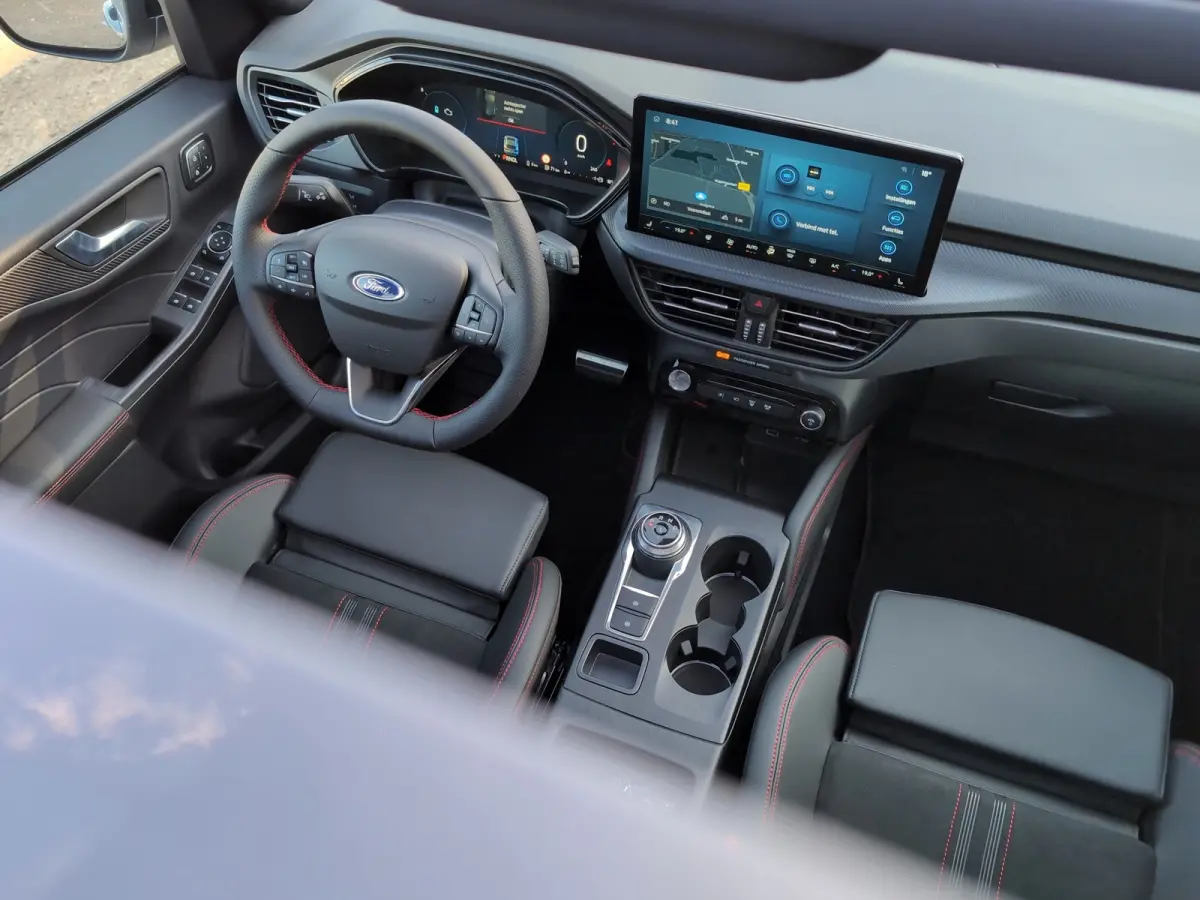 Plug-In Hybrid ST-Line X | BLACK PACK | PANO | TREKHAAK | WINTER PAKKET | PREMIUM AUDIO | Adaptieve Cruisecontrolsysteem met Stop&Go-functie | Grille zwart | Matrix-LED-koplamp