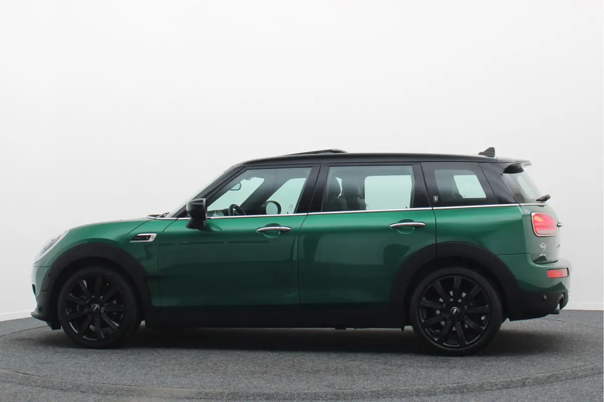 1.5 Cooper Automaat Knights Bridge Edition Leer, Panoramadak, Apple Carplay, Virtual Cockpit, LED, Cruise, Camera, 18''